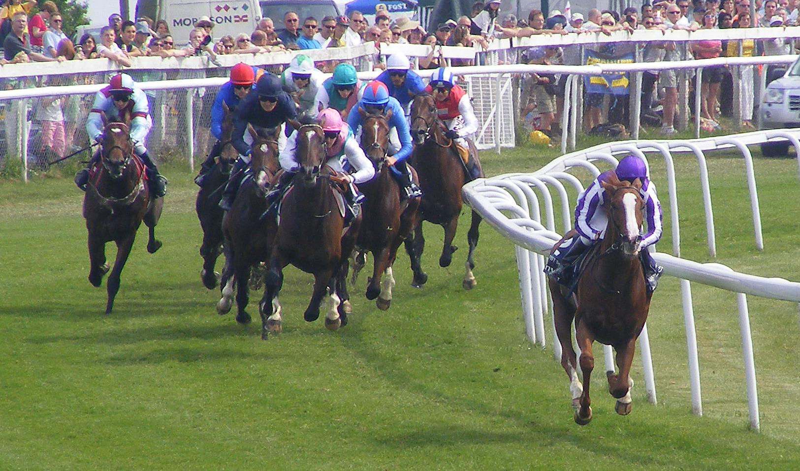 Bet on Epsom Derby Horse Racing